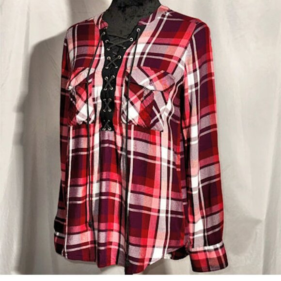 Express Henley T-Shirt, Shades of Purple, COrset Tie-up on Bodice - Picture 2 of 8